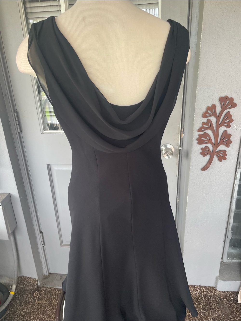 Elegant Black Sleeveless Evening Dress with Sheer Embellished Yoke - Picture 3 of 6
